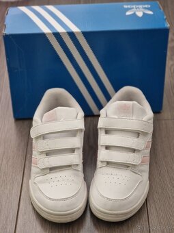Dievcenske botasky adidas - 4