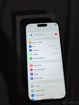 Predam iPhone 17 pro max replika - 4