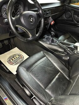 Bmw e92 320i coupe - 4