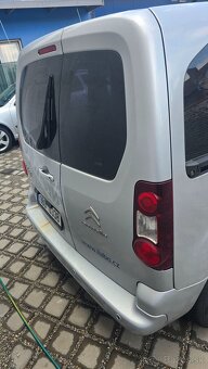 Citroen berlingo Peugeot Partner náhradní díly 1,6 HDI 2013 - 4