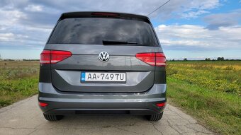 Volkswagen Touran 2.0 TDI Comfortline DSG - 4