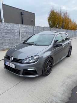 VW Golf R 4x4 2.0tsi -aj na splátky - 4