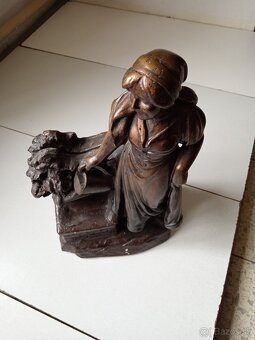 Socha, starožitnosti, keramika, sadrova - 4