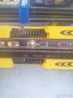 Lyže lyžiarky saňe korčule - 4