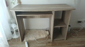 Predam pisaci stolik - 4