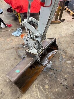 Bagr Takeuchi TB219 - 4