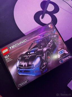 Lego Technic 42176 Porsche GT4 e-performance - 4