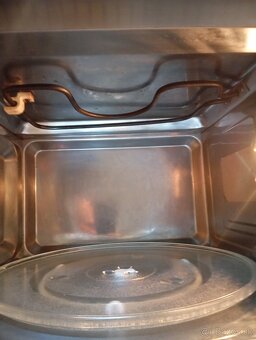 Vstavaná mikrovlnka MORA - 4