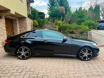 Mercedes-Benz E 350 d AMG Line - 4