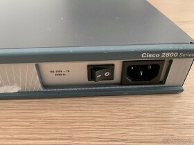 Cisco 2800 smerovač (router) s integrovanými službami - 4