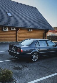 BMW 740iL E38 - 4