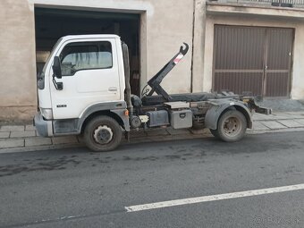 Nosič kontajnerov - 4