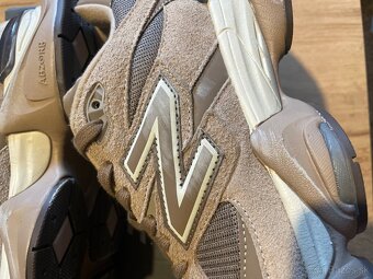 New Balance 9060 EU44 - 4