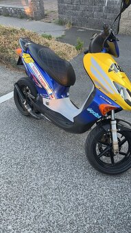 Honda x8r 73cc valentino rossi - 4