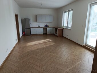 Prenájom rodinného domu - 4