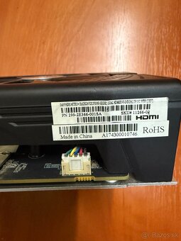 Radeon RX 580 8GB - 4