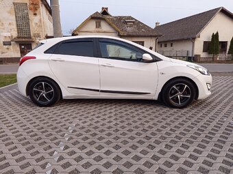 Hyundai i30 1.4i LPG - 4