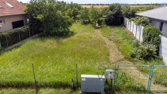 Na predaj krásny stavebný pozemok 888m2 - 4