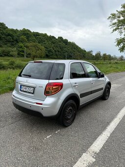 Suzuki SX4 2008 1.5 iba 130 tisíc km - 4
