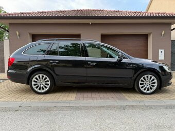 Škoda Superb Combi 2.0 TDI DSG Exclusive - 4