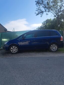 Opel Zafira B 1.8B V CELKU NA ND - 4