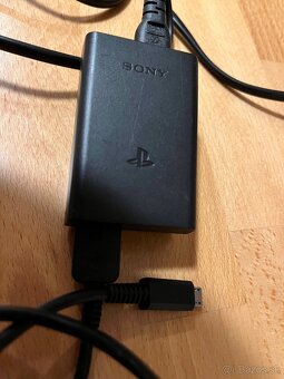 PS Vita Slim WiFi PCH-2016 - 4