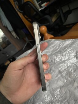 iPhone 15 Pro Natural Titanium - 4