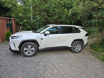 RAV4, hybrid - 4