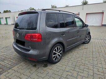 Volkswagen Touran 1.6 TDI M6 Comfortline Navi R16 - 4