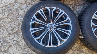 5x114,3 R17 --- TOYOTA COROLLA CROSS - 4