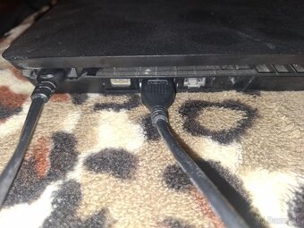 Ps4/uložisko/volant - 4