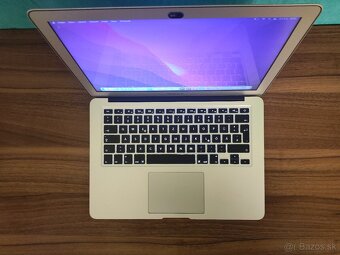 Apple MacBook Air A1466 – i5 / 8GB / 128GB - 4