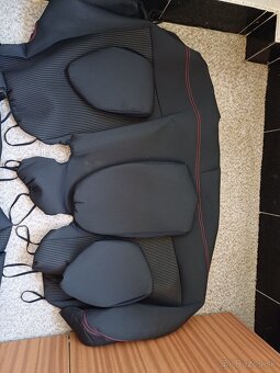 Toyota Auris Poťahy komplet - 4