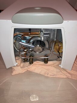 Plynový ohrievač vody Ariston Micro - 4