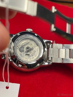 Nádherne zberatelske hodinky Seiko Alpinist SPB435J1 - 4