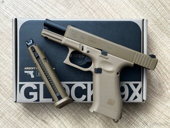 Umarex Glock 19X GAS - 4