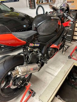 Suzuki gsxr 1000 - 4