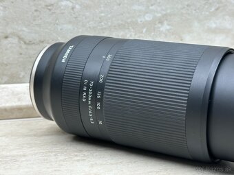 Tamron 70-300mm f/4.5-6.3 Di III RXD baj. Sony FE (A047) - 4