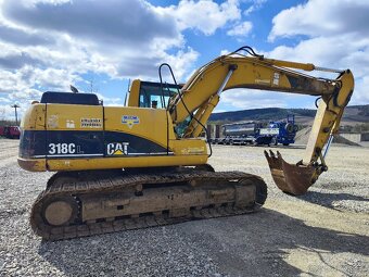 CAT 318 CL - 4
