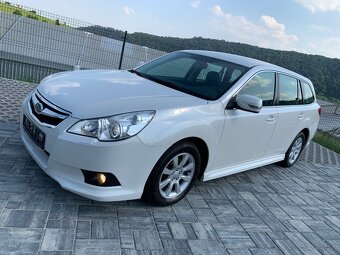 Subaru Legacy Wagon 2.0 i VA CVT 172000km 2010 - 4