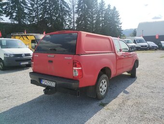 Toyota Hilux SC 2.5 I D-4D Terra - 4