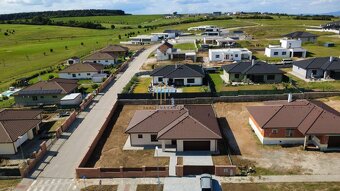 Ponúkame Vám exkluzívnu novostavbu 4-izbového rodinného domu - 4