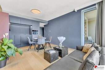 REB.SK, Predaj luxusný 2-izbový byt SKY PARK - 4