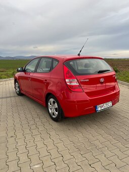 Hyundai i30 1.4 benzín 80kW 2010 62900km 1. Majiteľ, SK auto - 4