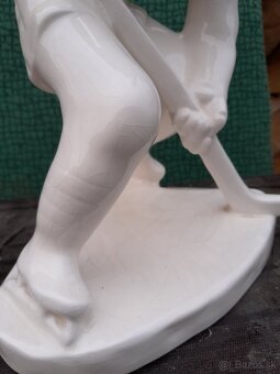 Predám sošku hokejista - 4