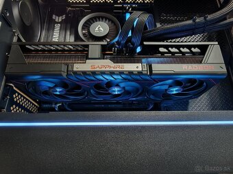 Sapphire Pulse RX 9070 XT 16GB - 4