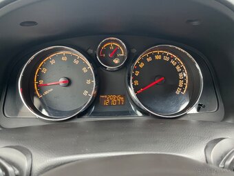 Opel Antara 2,4 123kw r.v. 2014, benzín - 4