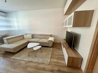 Krásny klimatizovaný 3 izbový byt Muškát 850,- Eur - 4