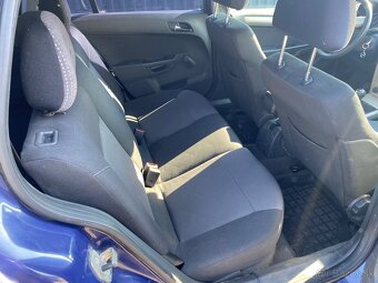 Opel Astra Tourer 1.7CDTi 74kW, diesel, Rok výroby 2008 - 4