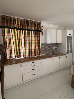 Kuchynská linka - 4